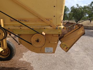 Cosechadora New Holland Clayson 1540