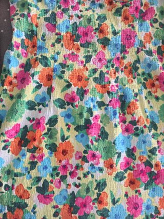 Vestido floral Stradivarius nuevo