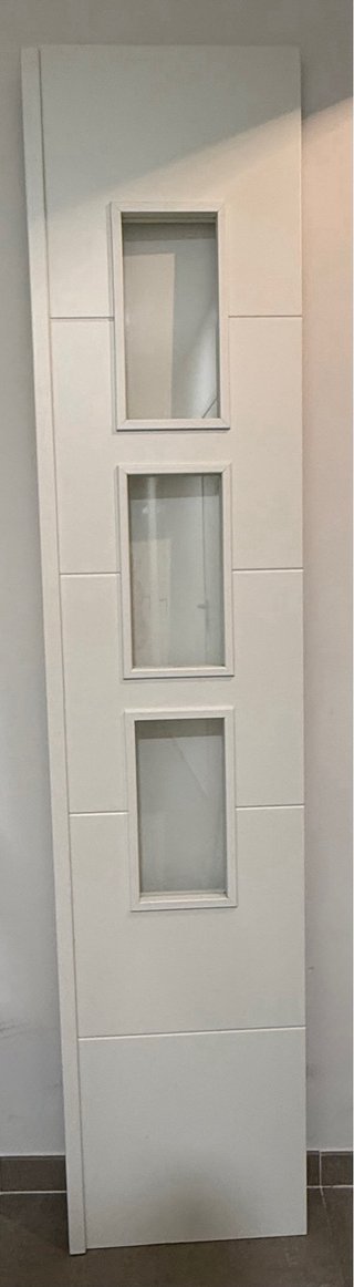 Puerta interior blanca lacada con cristal