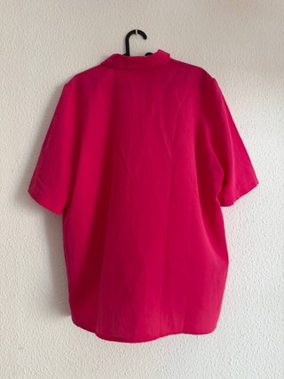 Camisa rosa de manga corta
