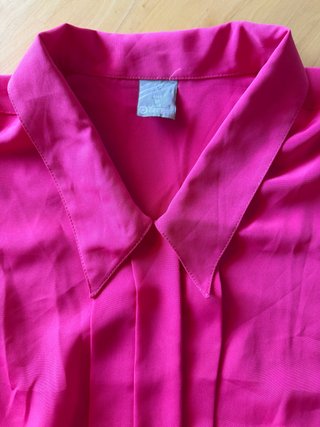 Camisa rosa de manga corta
