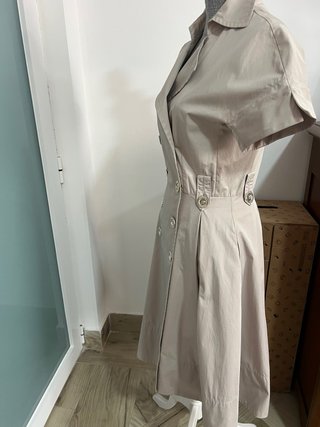 Vestido Burberry Beige
