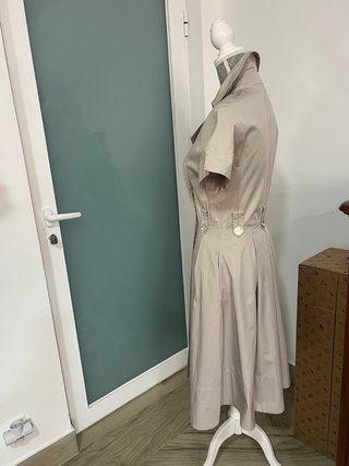 Vestido Burberry Beige