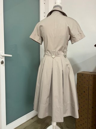 Vestido Burberry Beige