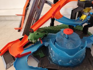 Lavadero Cocodrilo Destructor de Hot Wheels