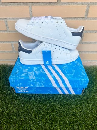 Adidas Stan Smith Blancas y Azul