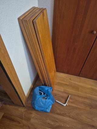 4 Estanterías madera  roble claro no es maciza