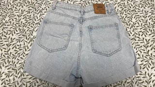 Pantalón corto vaquero azul