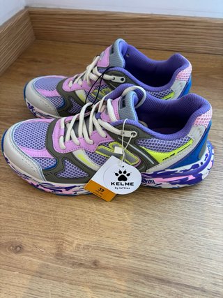 Zapatillas deportivas Kelme talla 39