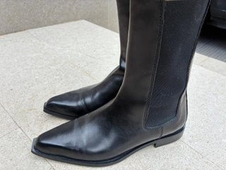 Botines negros Massimo Dutti