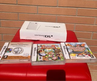 Nintendo DSi Bianca + 3 Giochi