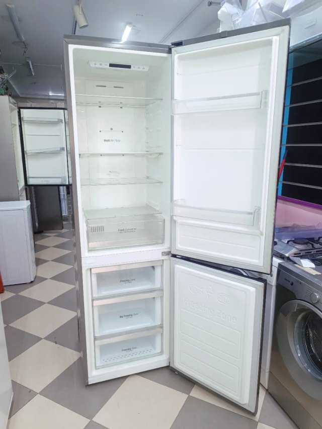 FRIGORÍFICO LG COMBI NO FROST