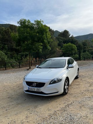 Volvo V40 2015