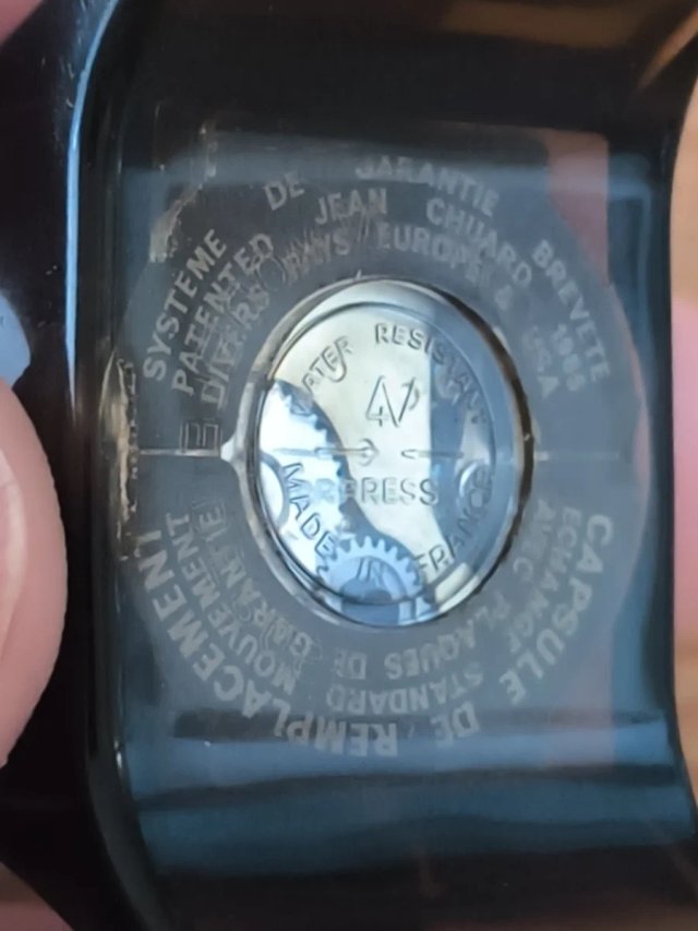 Reloj 4V France 1970 funciona pero para raparar