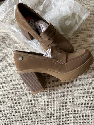 Zapatos de tacón nuevos talla 37