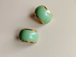 Pendientes vintage dorados y verdes