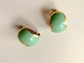 Pendientes vintage dorados y verdes