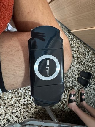 PSP 2004 Slim & Lite Piano Black