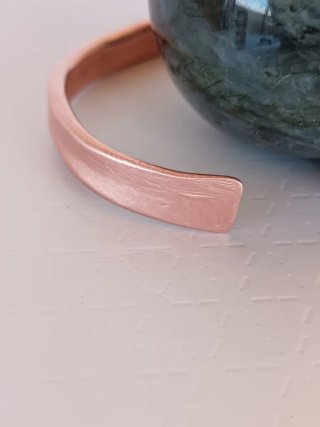 Pulsera artesanal de cobre