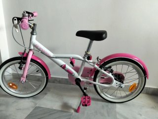 Bicicleta infantil Btwin rosa y blanca