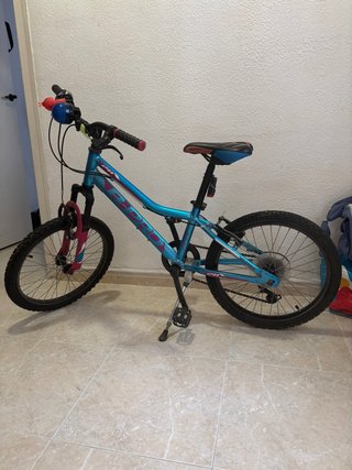 Bicicleta infantil B-PRO 20