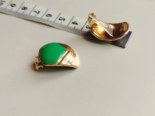 Pendientes vintage dorados y verdes