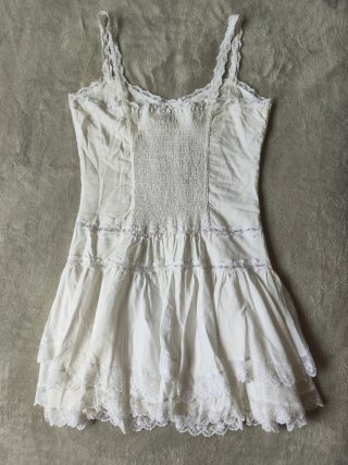 Vestido corto estilo ibicenco