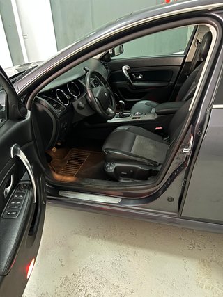 Renault Latitude 2010  PANO. CAM.