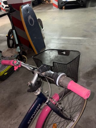 Bicicleta infantil rosa y azul