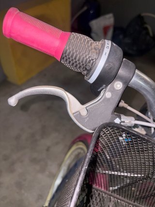 Bicicleta infantil rosa y azul