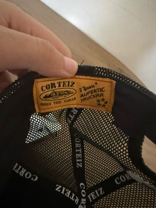 Cappello Corteiz Nero con Ricamo Stelle