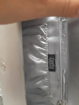 Bolso de fiesta plateado con cadena