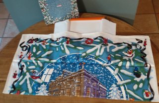 Foulard Hermes Noël au 24 Faubourg Dimitri Rybalch