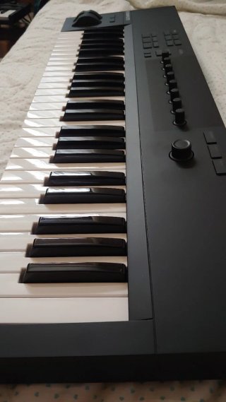 Tastiera Native Instruments Komplete Kontrol A49