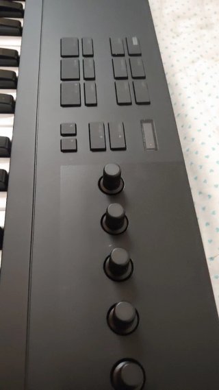 Tastiera Native Instruments Komplete Kontrol A49
