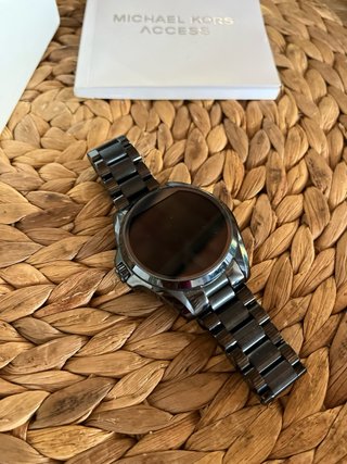 Reloj Michael Kors Access MKT5006 Negro/Plata