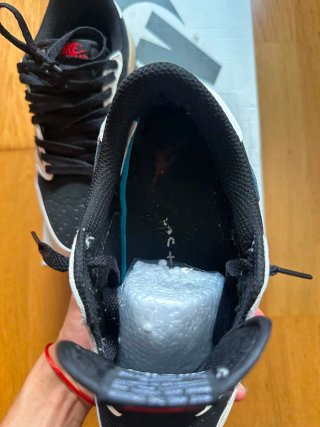 Nike Air Jordan 1 Travis Scott