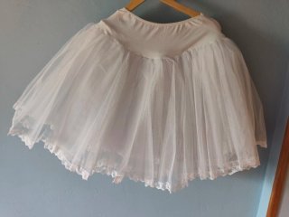 Vestido Danzas Vascas Blanco y Naranja