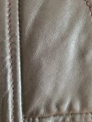 Chaqueta de cuero marrón