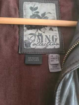 Chaqueta de cuero marrón