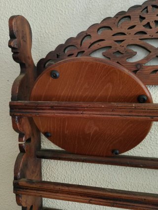 Platero de madera tallada