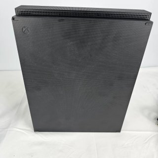Xbox One x Microsoft Nero