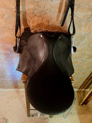 SILLA DE MONTAR WINTEC/negra, 16,5"/42 cm