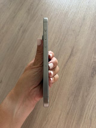 iPhone 15 pro Max Gris Metalizado