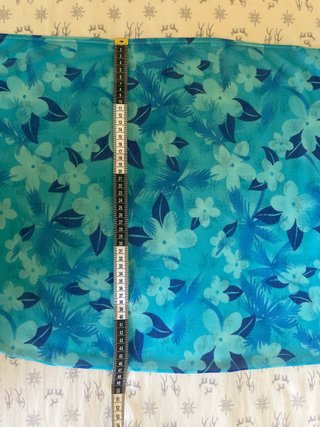 Pareo azul estampado flores