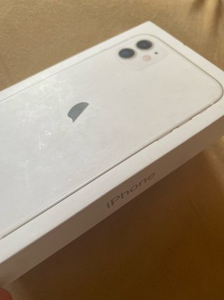 Caja iPhone 11
