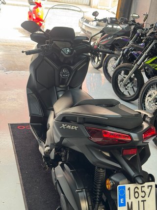 Yamaha XMAX 125 impoluta
