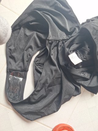 Bañador negro con volantes