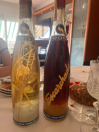 Bottiglie da collezione Rum e Anisetta