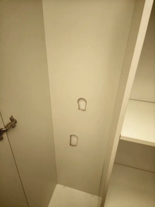 Armario de limpieza blanco